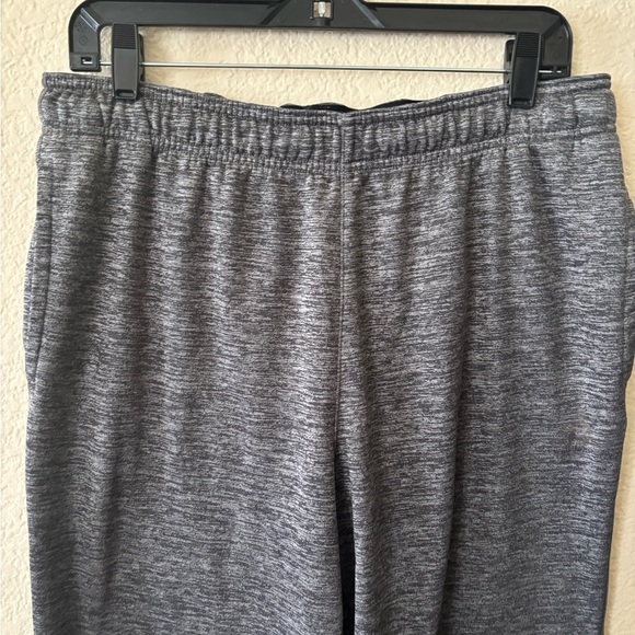 Adidas Gray Sweatpants with Elastic Waistband and Mélange Texture - Picture 2 of 11